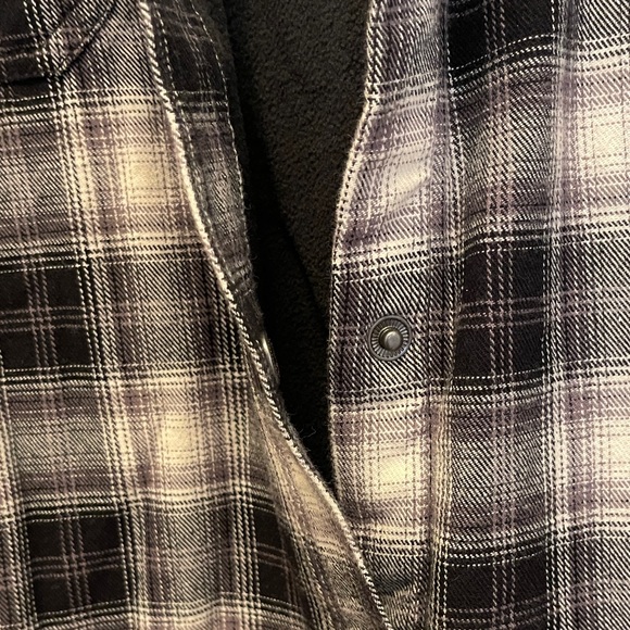 Duluth Trading Co Black and White Plaid Fleece Lined Utility Jacket - Picture 6 of 10